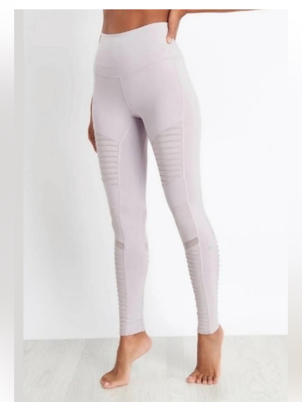 ALO Yoga Moto Lavender Leggings - Medium